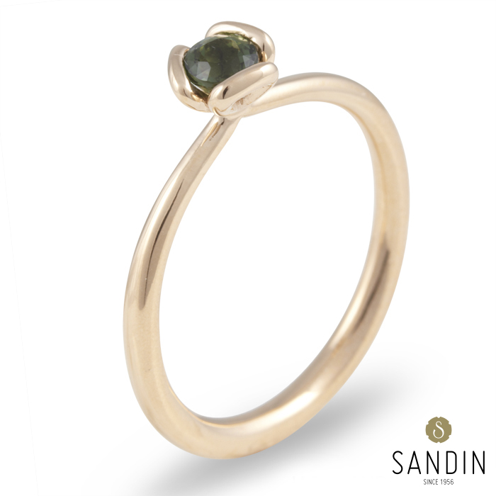 Sandin-1956-Blossom-ring-i-guld-med-gron-turmalin